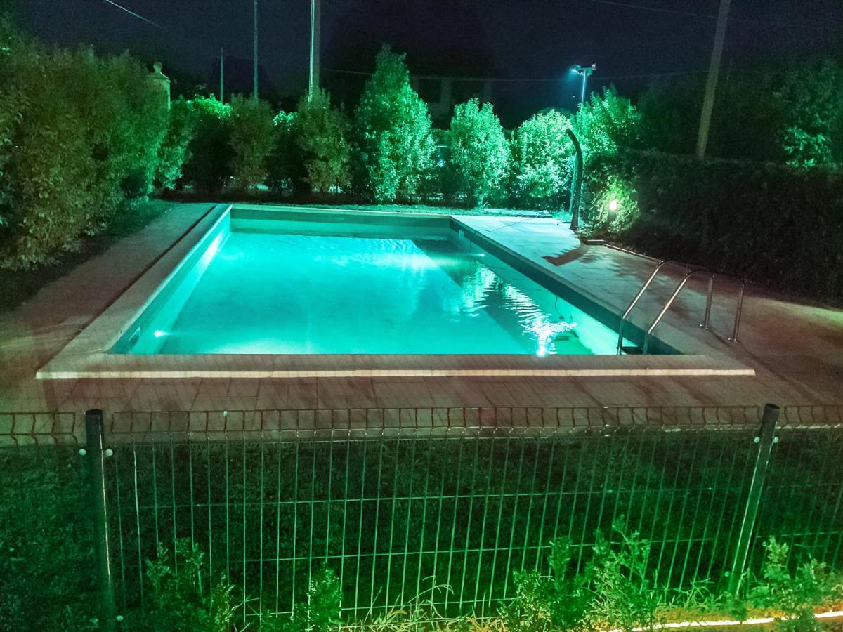 Apartment Charme And Relax With Garden And Swimming Pool Desenzano del Garda Exterior foto